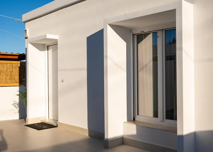 Arion Aegli Ájoi Theódori