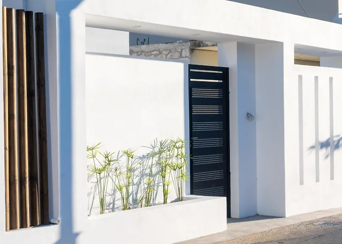 Arion Aegli Villa Ájoi Theódori