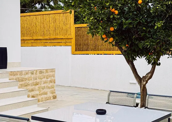 فيلة Arion Aegli